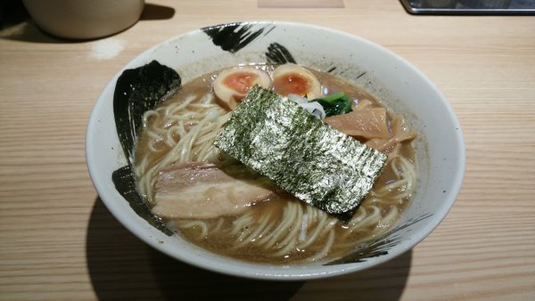 「中華そば　味玉」@麺屋 みちしるべ 二子玉川本店の写真