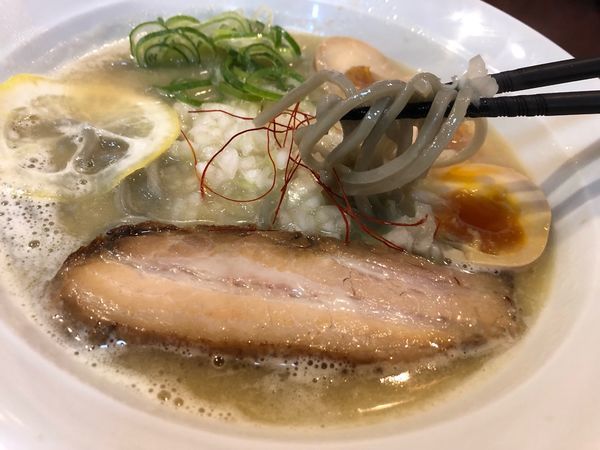 「濃厚鶏パイタン790円」@むげん 茂原店の写真