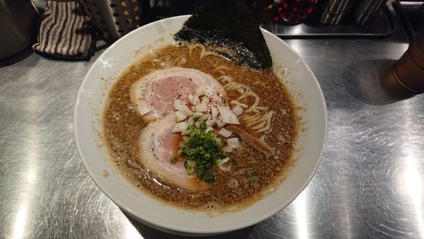 「背脂ジョニー800」@麺屋 愛心 TOKYO 町屋店の写真