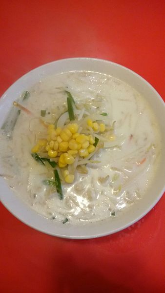 「牛乳ラーメン    840円」@ラーメンショップ 時計台の写真