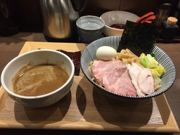 「特製つけ麺(特盛)」@長男、もんたいちおの写真