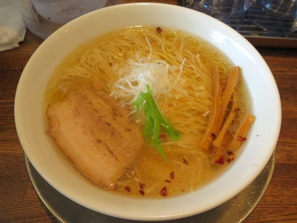 「汐の旨味ソバ ８３０円」@Tomboの写真