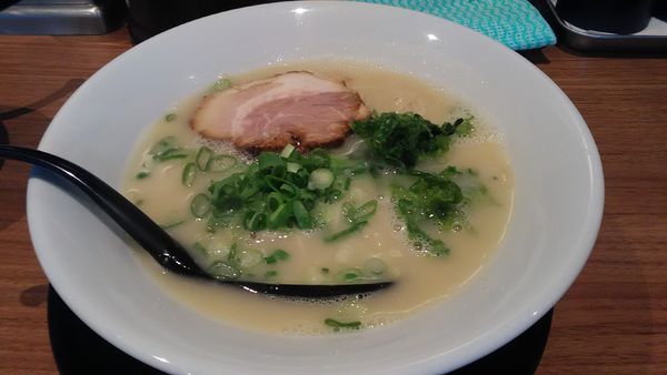 「鶏白湯 塩 + チャーハン」@麺場 鶏源 TORIGEN 蒲田店の写真