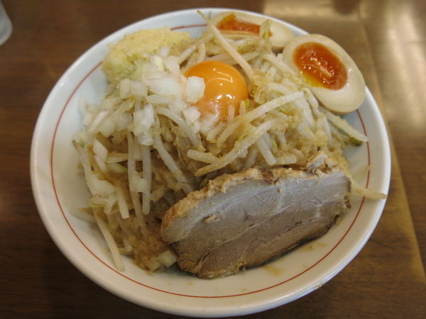 「味玉ジャンクまぜそば：890円」@インパクト製麺所 らぁめん misoraの写真