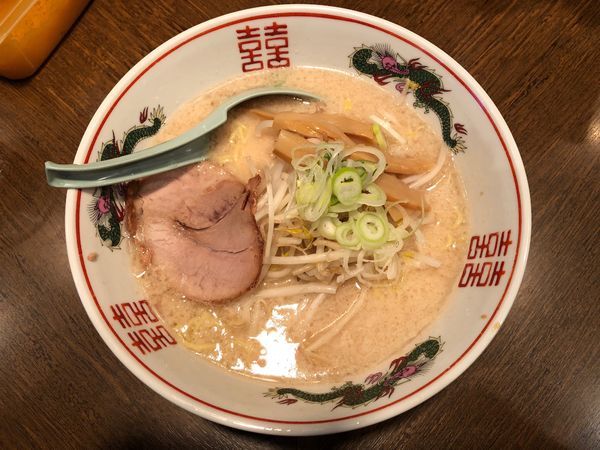 「翔竜麺」@東京屋台らーめん 翔竜 北千住駅前店の写真