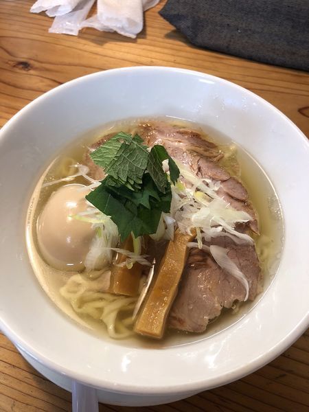 「豚塩600円＋味玉＋和え玉＋餃子」@麺蔵 あつおの写真