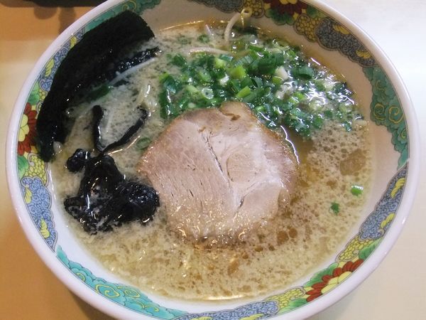 「らーめん（800円）」@にんにくやの写真