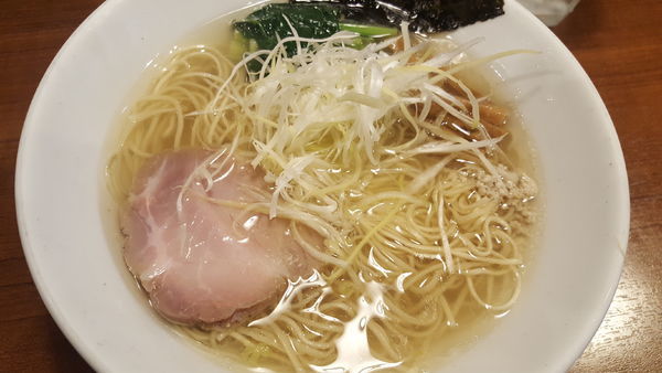「鶏清湯ラーメン 塩」@自家製麺 麺処 東行の写真