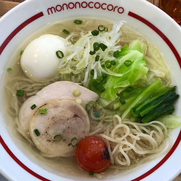 「鶏塩らーめん＋味玉」@もののこころ 東松戸店の写真