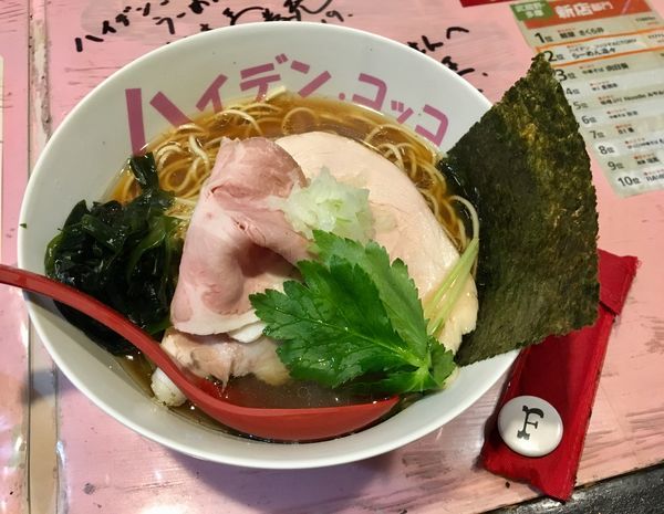 「凛々しいワタリガニ煮干し中華ソバ」@らーめん凛々の写真