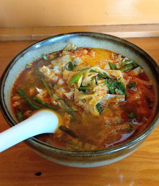 「カルビラーメン」@手打ちらーめん かえでの写真