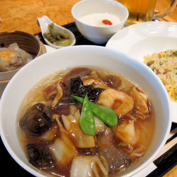 「五目餡掛けつゆそばセット 1,680円 + ビール 670円」@中華料理 彩鳳の写真