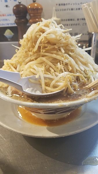 「しょうゆらーめん」@ラーメン大 堀切店の写真