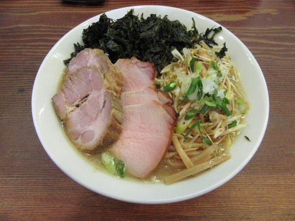 「限定　ネギラーメン（８５０円）＋バラ海苔＋豚増し」@良温(Ra-on)の写真