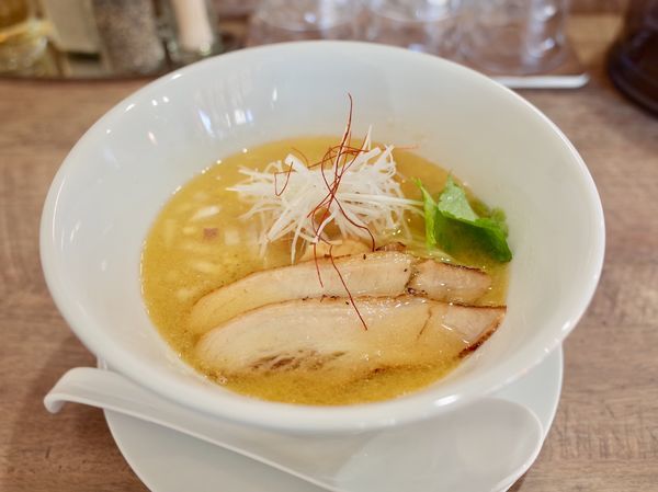 「濃厚中華そば 塩…780円」@煮干し中華そば 麺や岐山の写真