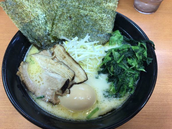 「塩豚骨 ¥700(畿一盛り+¥280)」@横浜家系ラーメン 畿一の写真