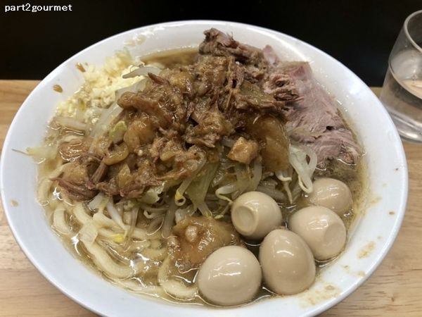 「らーめん中 + 味付けうづら 「ニンニクアブラ」(850円)」@ラーメン二九六の写真