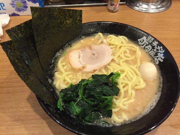 「ラーメン(塩)麺固め」@町田商店 本店の写真