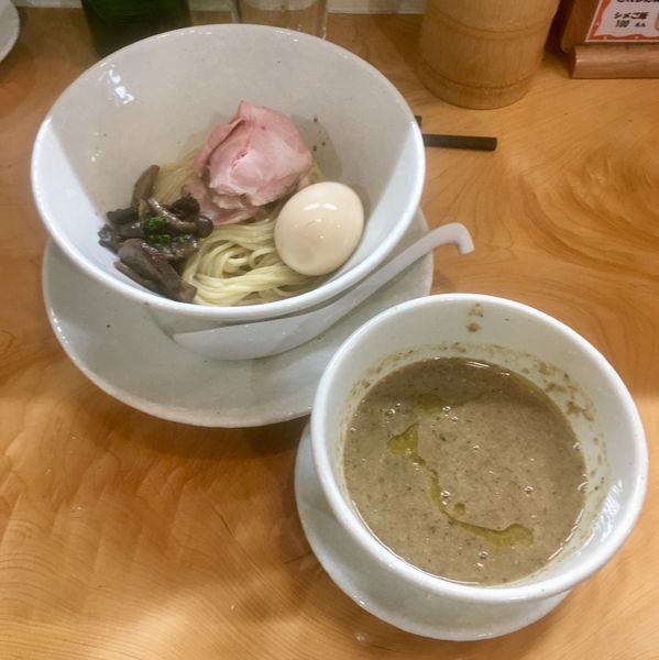 「7種の特製キノコつけ麺【限定】 1100円」@麺屋BISQの写真