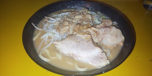 「ラーメン」@自家製太麺 ドカ盛 マッチョ 近大前通り本店の写真
