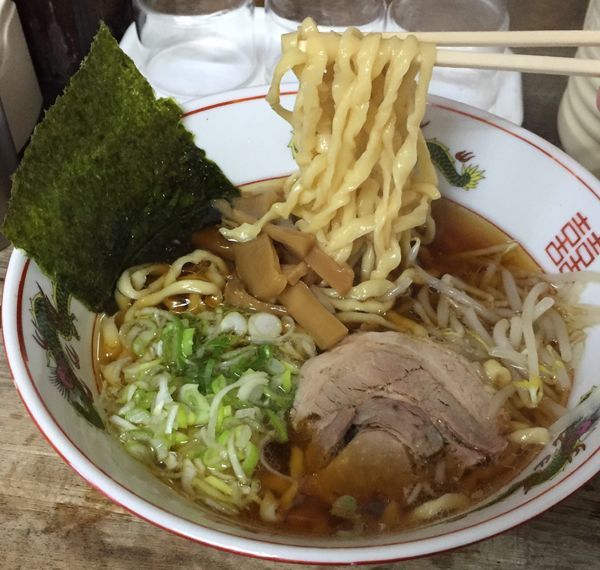 「正油ラーメン(太麺)580円」@こしょうやの写真