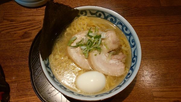 「名古屋コーチンの中華そば（塩）」@らー麺屋 バリバリジョニーの写真