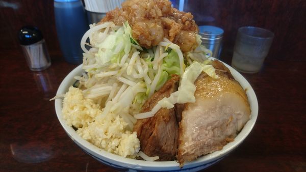 「小豚全マシマシ」@ラーメン二郎 めじろ台店の写真