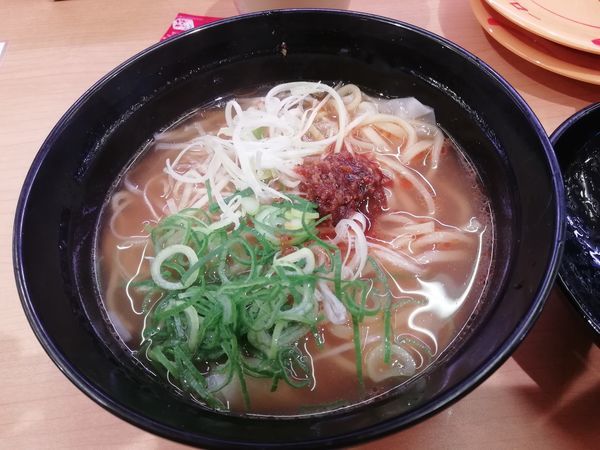 「濃厚えび味噌ワンタンメン（330円＋税）」@スシロー 新川崎スクエア店の写真