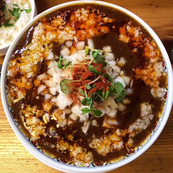 「背脂咖哩麻婆麺追い飯セット」@辛っとろ麻婆麺 あかずきんの写真