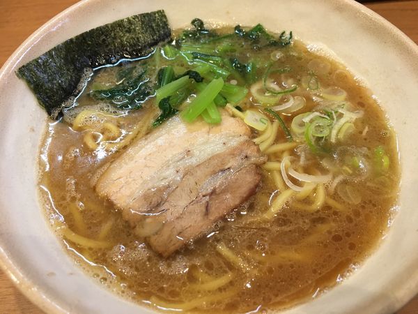 「豚骨醤油らーめん」@豚蔵の写真