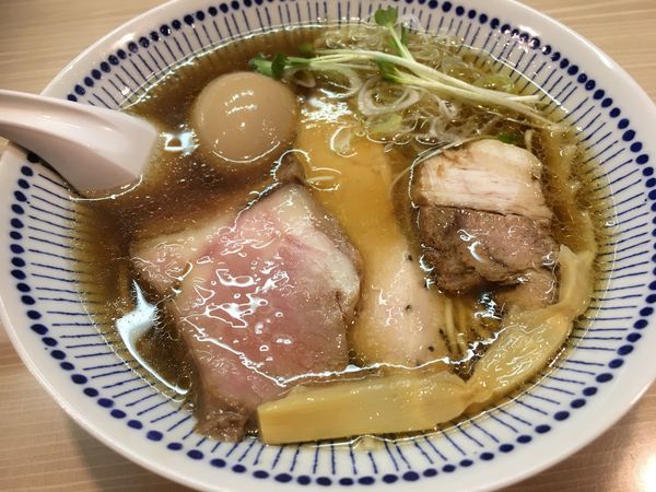 「特製香味中華そば」@麺屋 鶯 uguisuの写真