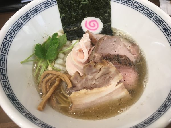 「中華そば(塩)＋チャーシュー＋和え玉」@中華そば まゑだの写真