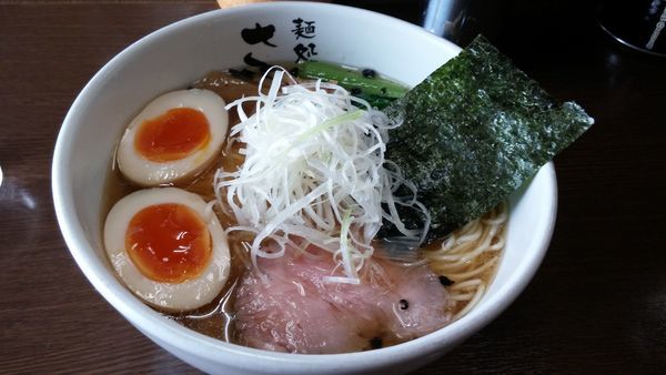 「味玉豊魚醤油ラーメン840円」@麺処 さとうの写真