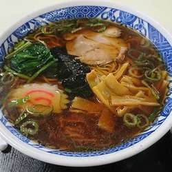 ラーメン(500円)