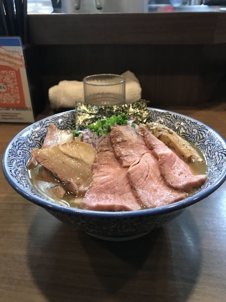 「チャーシュー極上煮干そば＋大盛り」@煮干しつけ麺 宮元の写真