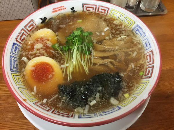 「支那そば(醤油味)＋半熟煮玉子」@ちばき屋 葛西店の写真
