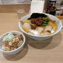 特製チーズ担々麺+ミニ肉ご飯