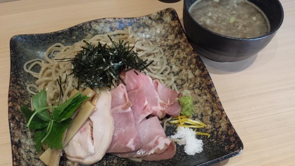 「濃厚ぶりつけそば900円」@寿製麺 よしかわ 西台駅前店の写真