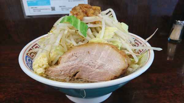 「ミニラーメン 麺ｶﾀﾒﾔｻｲﾏｼﾆﾝﾆｸｱﾌﾞﾗｽｺｼﾏｼ」@ラーメン二郎 めじろ台店の写真