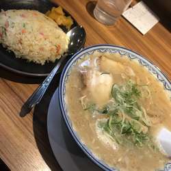 Aランチ ラーメン並バリカタ＋半チャーハン