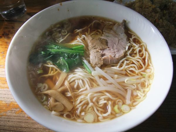 「支那そば半チャーハン（800円）」@支那そばけんの写真