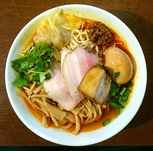 「特製紅湯麺」@角煮酢豚麺 ゆきふじの写真