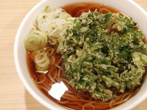 「春菊天そば」@いろり庵きらく 亀戸店の写真