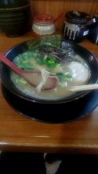 「ラーメン はりがね 替え玉」@博多長浜らーめん ぼたんの写真