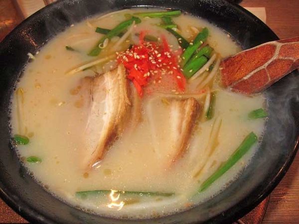 「角煮ラーメン　961円」@炉端かば 鳥取店の写真