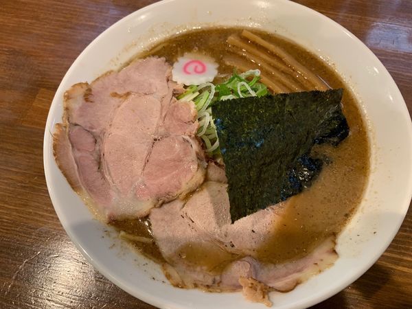 「うちたてラーメンマイルド魚介800円」@自家製熟成麺 吉岡 田端店の写真