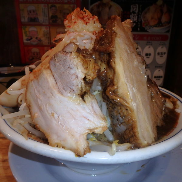 「GOD麺 (980円)(野菜多め、ニンニク)、神カレー」@麺屋 神やぐらの写真