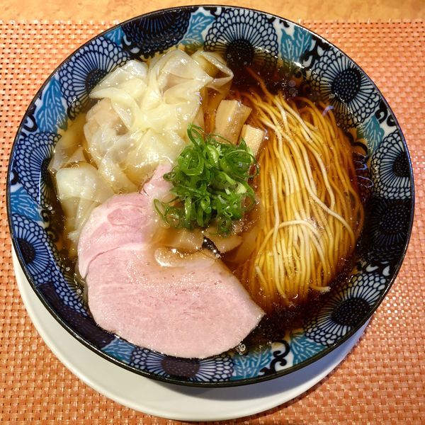 「ワンタン中華そば ￥900」@柴崎亭の写真