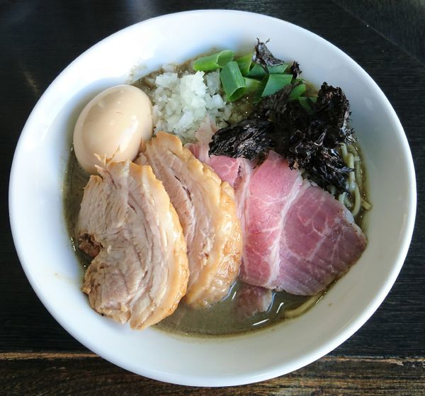 「特製濃厚煮干しそば」@陽はまたのぼるの写真