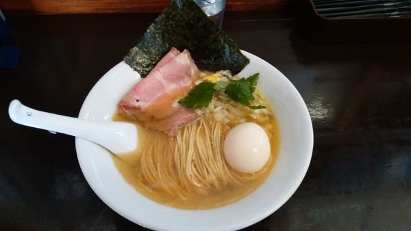 「味玉煮干そば(白)¥900」@と多゛食堂の写真